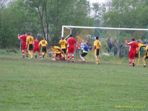 Powiększ