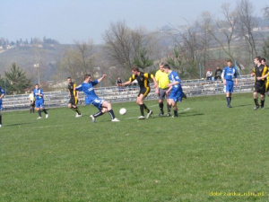 Powiększ