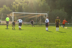 Powiększ