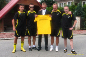 Powiększ