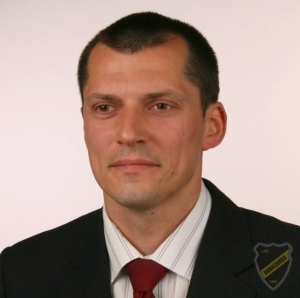 Powiększ