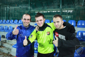 Powiększ